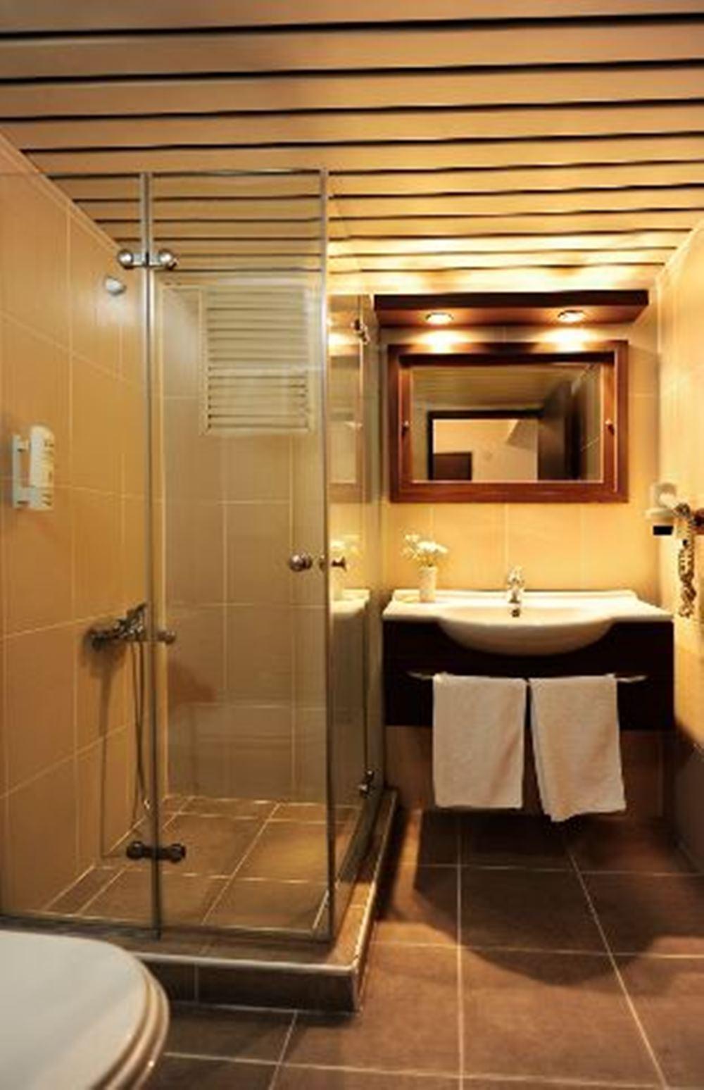 Uestuen Hotel Alsancak İzmir Ngoại thất bức ảnh