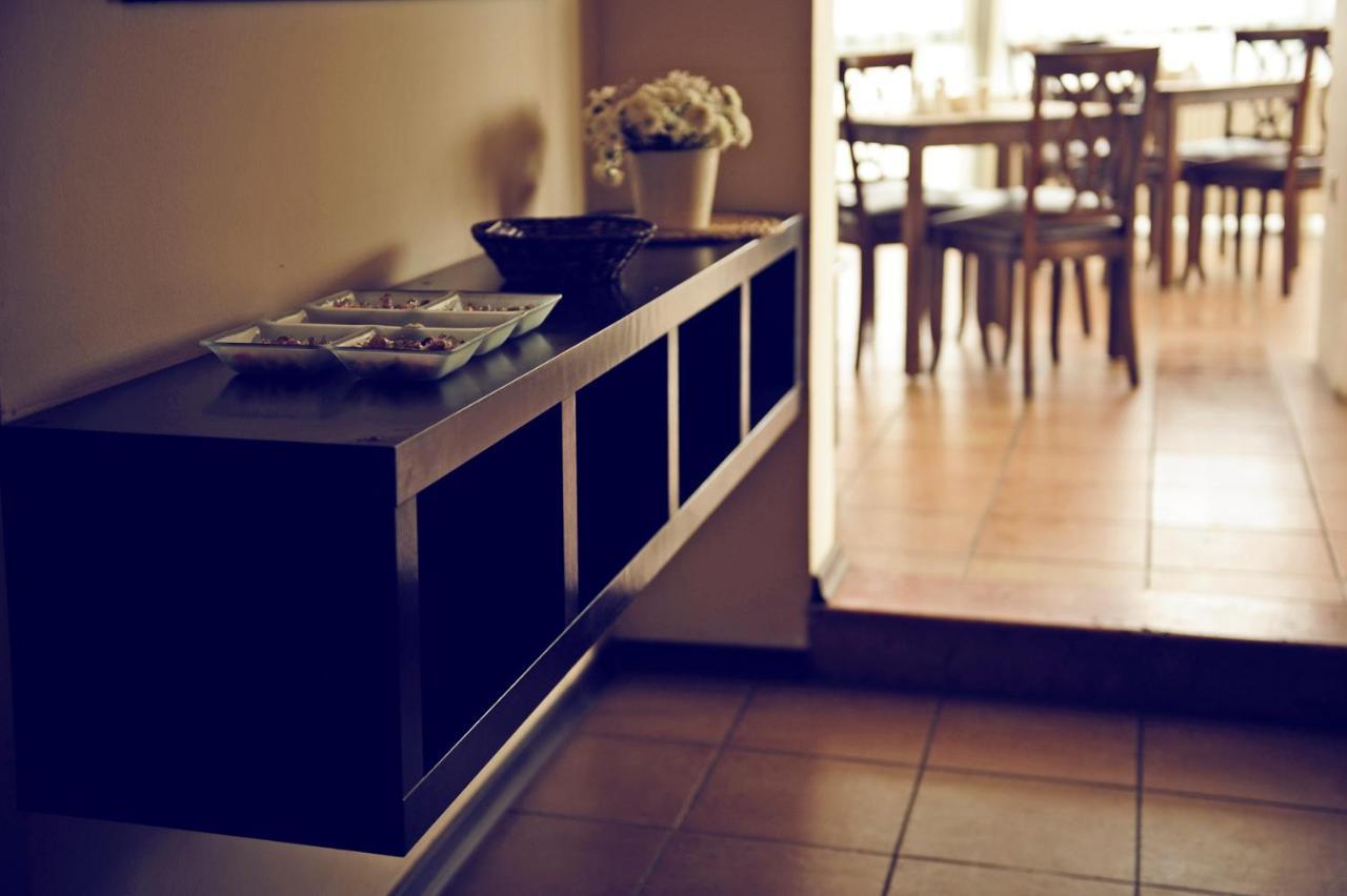 Uestuen Hotel Alsancak İzmir Ngoại thất bức ảnh